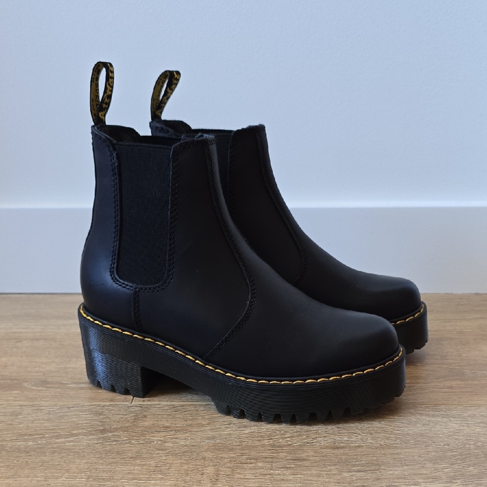 Doc Martens - Rometty Boots, Black, Size 6